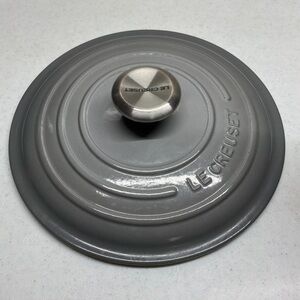 Le Creuset Gray Enamel #24 Cast Iron Lid with Stainless Knob